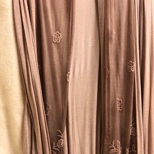 Shrug dusty mauve pink xl